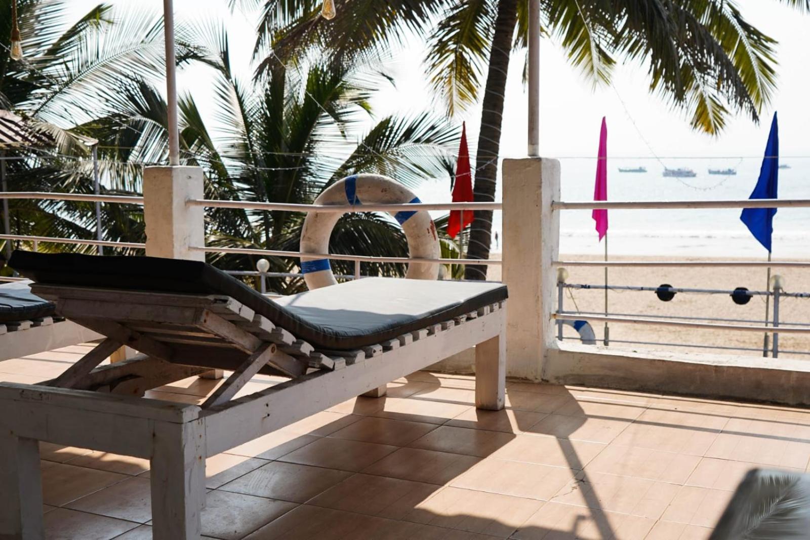 Saritas Guest House - Bogmalo Beach Exterior photo